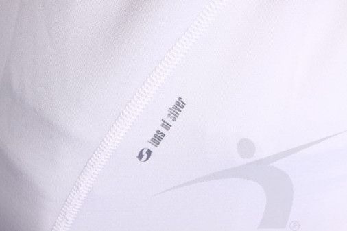 Тренировочная футболка без рукавов белая