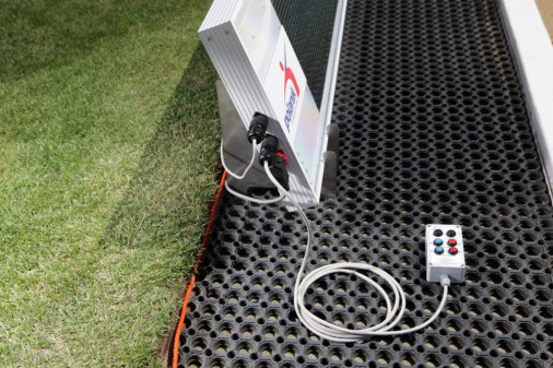 Линейка для измерения длины прыжка светодиодная LU17LED-S0545